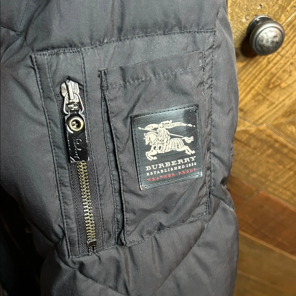 Burberry Down Jacket Size XL - Picture 2 of 13